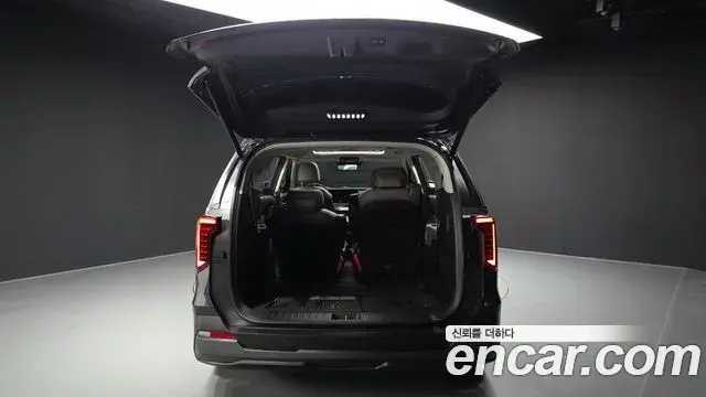Kia Carnival 2024 — Фото 20/20