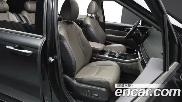 Kia Carnival 2024 — Photo 10/38