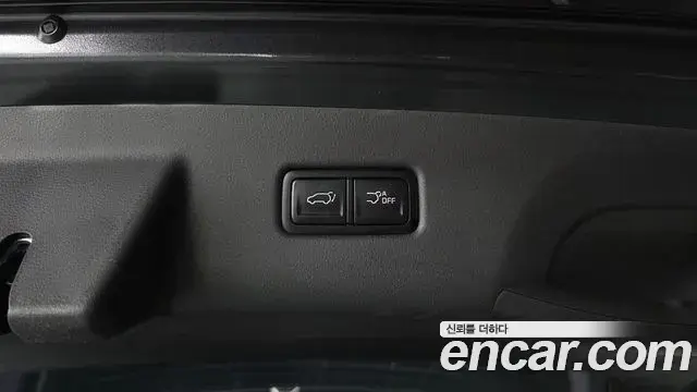 Kia Carnival 2024 — Photo 7/38