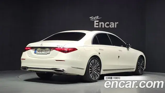 Mercedes-Benz S-Class 2023 — Фото 2/20