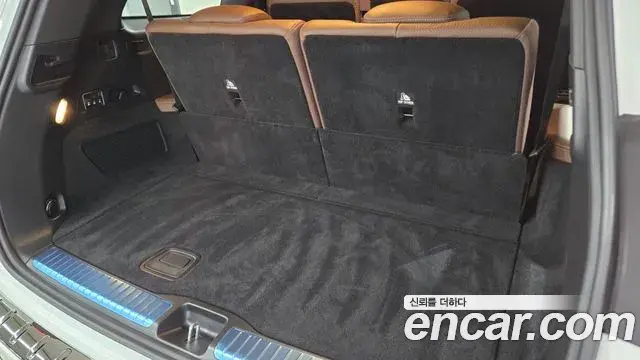 Mercedes-Benz GLS-Class 2025 — Photo 17/20
