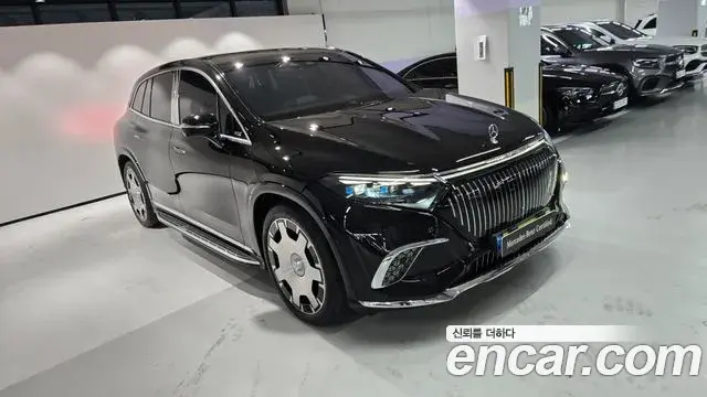 Mercedes-Benz EQS SUV 2025 — Photo 15/20