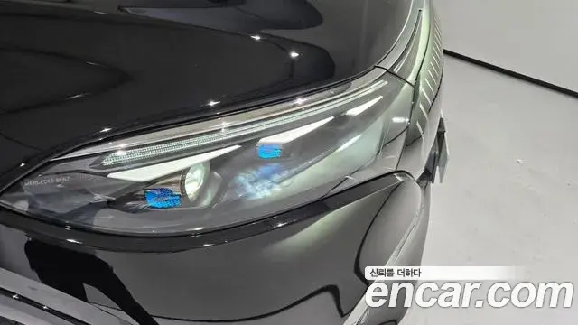 Mercedes-Benz EQS SUV 2025 — Photo 14/20