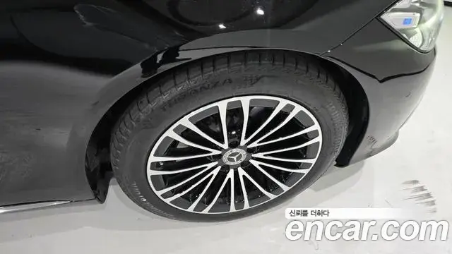 Mercedes-Benz S-Class 2025 — Фото 4/20