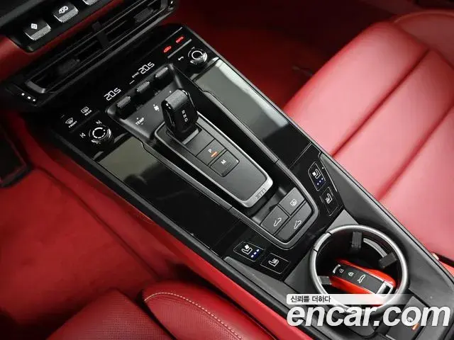 Porsche 911 2024 — Şəkil 17/20