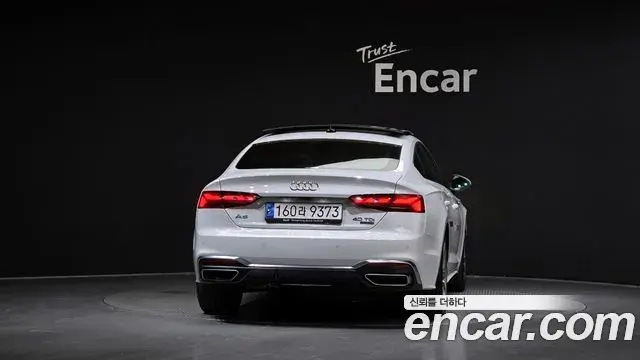 Audi A5 2021 — Şəkil 19/20