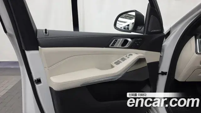 BMW X7 2025 — Photo 14/33