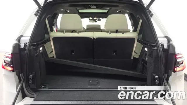 BMW X7 2025 — Photo 31/33