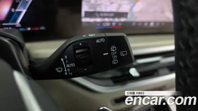 BMW X7 2025 — Photo 15/33
