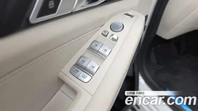 BMW X7 2025 — Photo 19/33