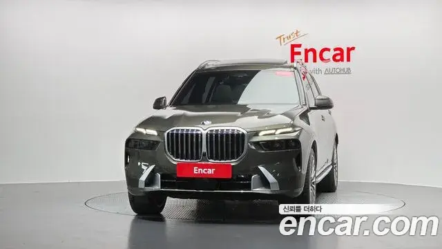 BMW X7 2023 — Photo 7/31