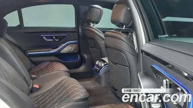 Mercedes-Benz S-Class 2023 — Фото 8/17