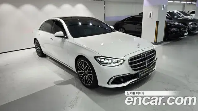 Mercedes-Benz S-Class 2025 — ფოტო 18/20