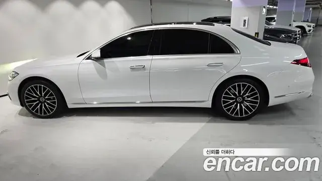 Mercedes-Benz S-Class 2025 — ფოტო 10/20