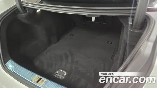 Mercedes-Benz S-Class 2025 — ფოტო 7/20