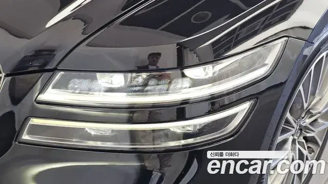 Genesis G80 2021 — Photo 17/35