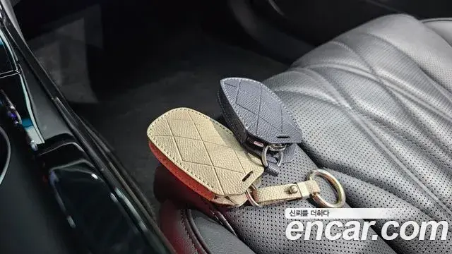 Genesis G80 2024 — Şəkil 31/33