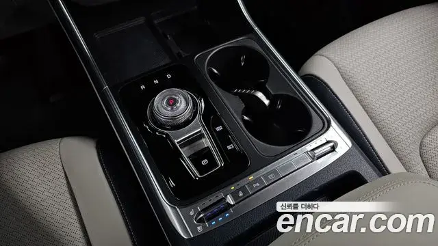Kia Carnival 2024 — Photo 22/35
