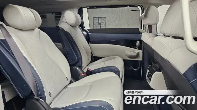 Kia Carnival 2024 — Photo 5/35