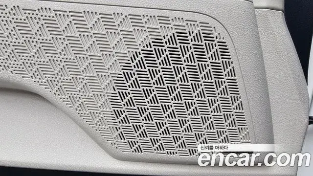 Kia Carnival 2024 — Photo 15/35