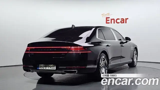 Genesis G90 2022 — Фото 2/20