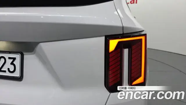 Kia Sorento 2024 — ფოტო 28/34