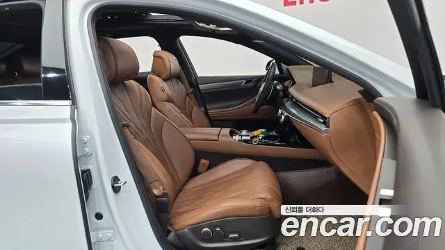 Genesis G80 2023 — Photo 17/20