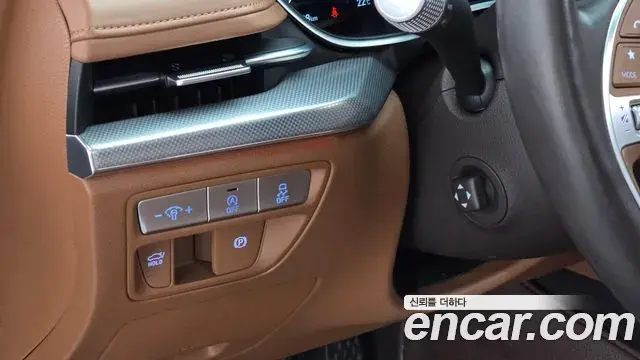 Genesis G80 2023 — Photo 18/20