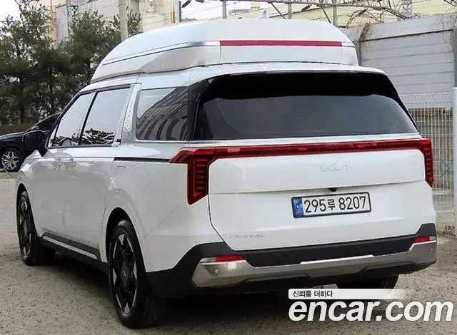 Kia Carnival 2024 — Şəkil 15/20