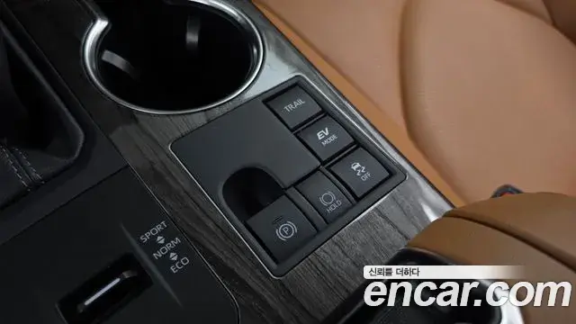Toyota Highlander 2025 — ფოტო 14/35