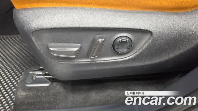 Toyota Highlander 2025 — ფოტო 20/35