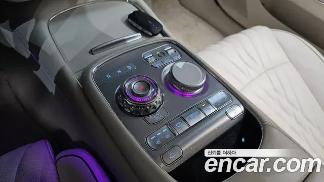 Genesis G90 2022 — Şəkil 18/38