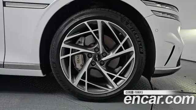Genesis G90 2022 — Şəkil 12/38