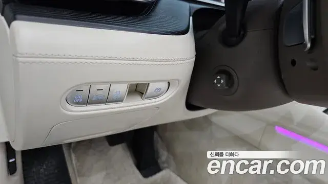 Genesis G90 2022 — Şəkil 34/38