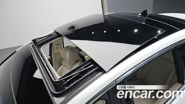 Genesis G90 2022 — Şəkil 14/38