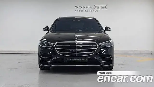 Mercedes-Benz S-Class 2025 — Photo 9/18