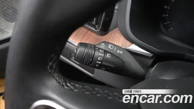 Volvo XC60 2023 — Photo 12/34