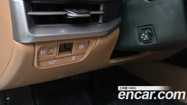 Hyundai Grandeur Hybrid 2023 — ფოტო 6/20