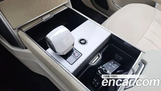 Land Rover Range Rover 2025 — Şəkil 1/20