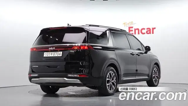 Kia Carnival 2022 — Фото 2/20