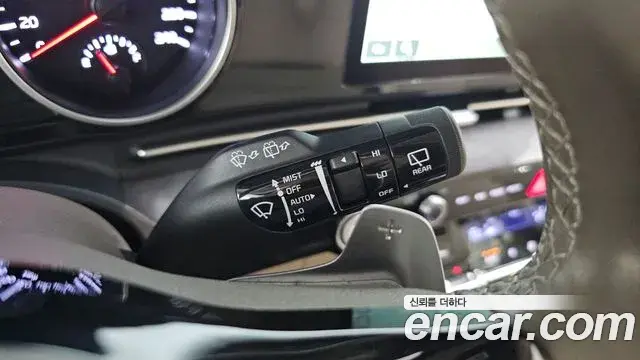 Kia Carnival 2022 — Фото 15/20