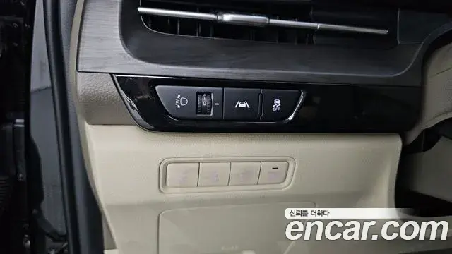 Kia Carnival 2022 — Фото 16/20