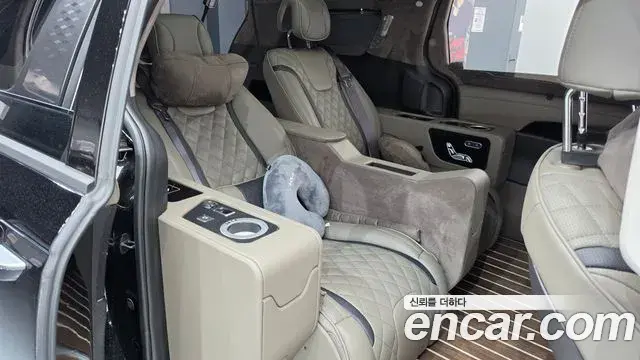 Kia Carnival 2025 — Photo 20/39