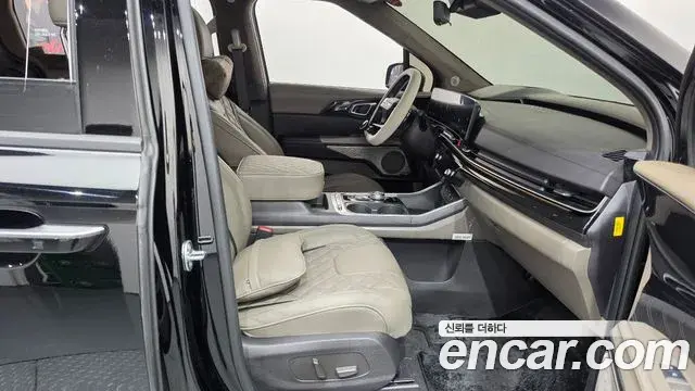 Kia Carnival 2025 — Photo 31/39