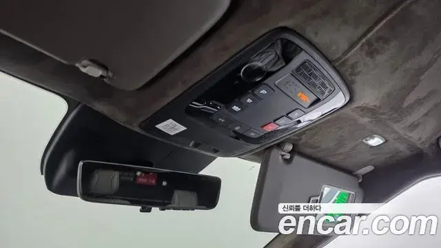 Kia Carnival 2025 — Photo 12/39