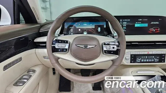 Genesis G90 2022 — ფოტო 8/31