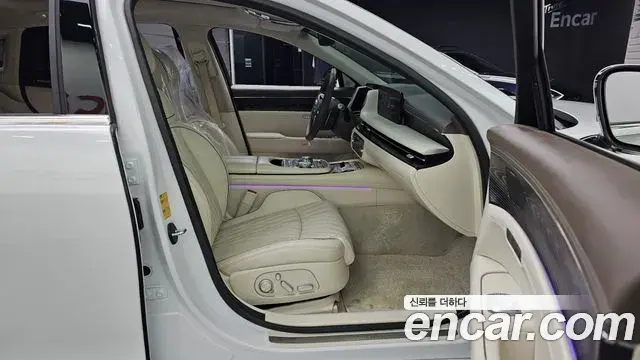 Genesis G90 2022 — ფოტო 19/31