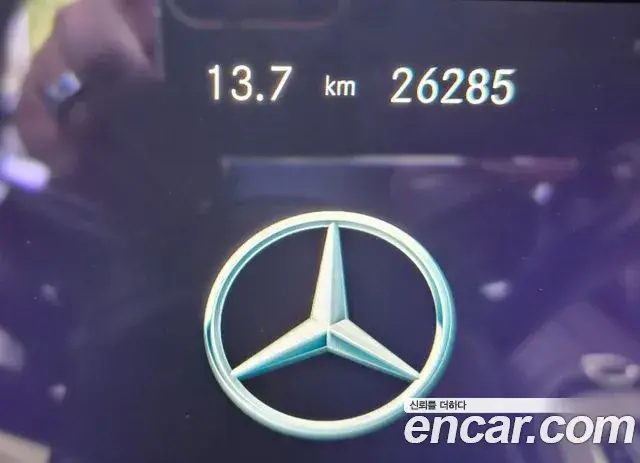 Mercedes-Benz E-Class 2021 — Фото 10/20