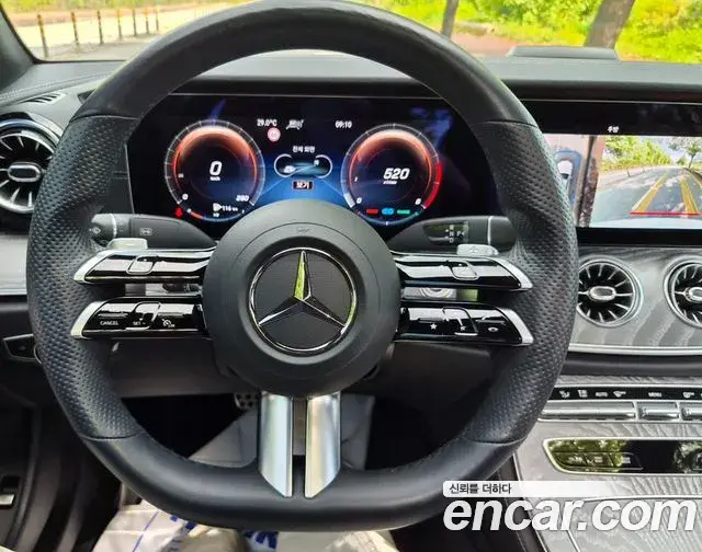 Mercedes-Benz E-Class 2021 — Фото 17/20