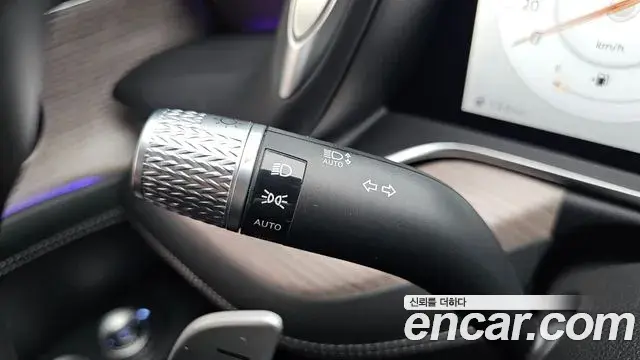 Genesis G90 2024 — Şəkil 33/34